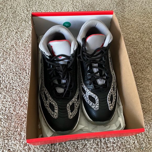 Retro Jordan’s main image 4